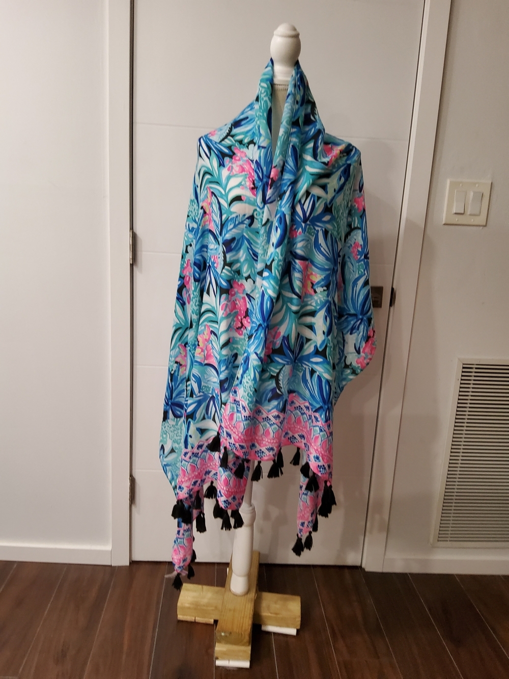 Lilly Pulitzer Tropical Print Resort Scarf